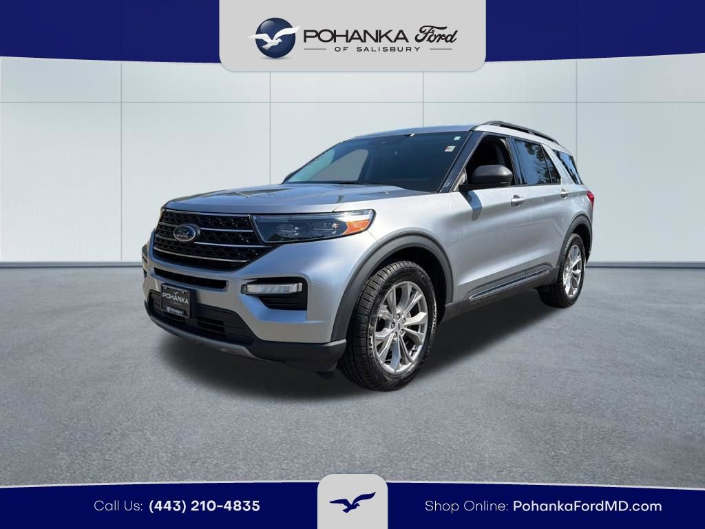 Certified 2022 Ford Explorer XLT w/ Equipment Group 202A AWD/4WD image 1