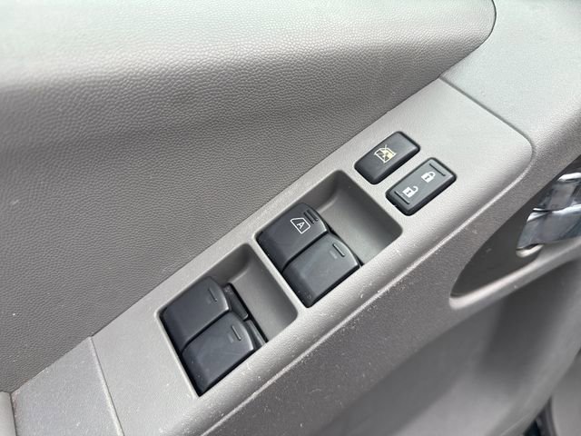 Used 2017 Nissan Frontier SV image 10