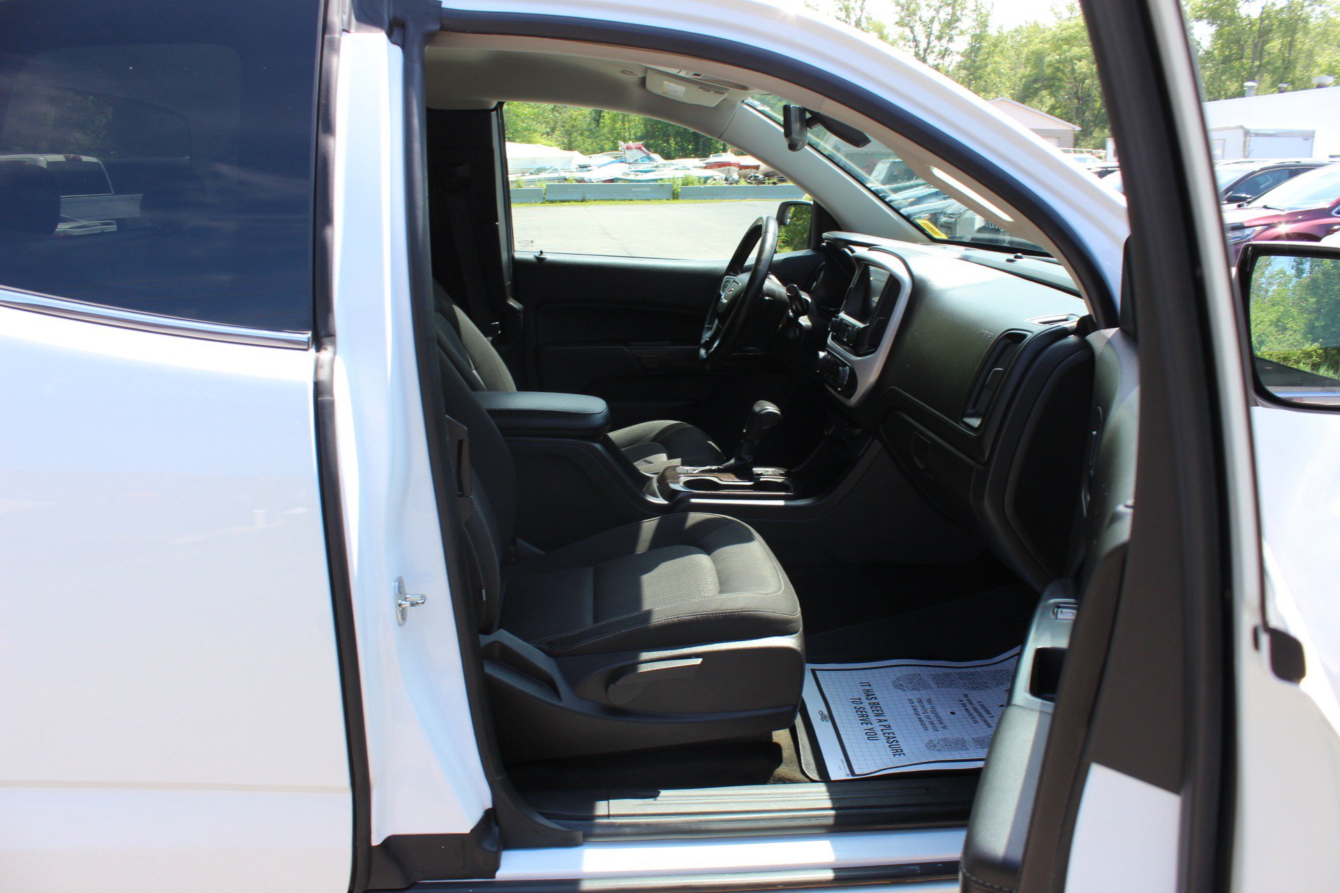 Used 2015 GMC Canyon SLE w/ SLE Convenience Package RWD image 33