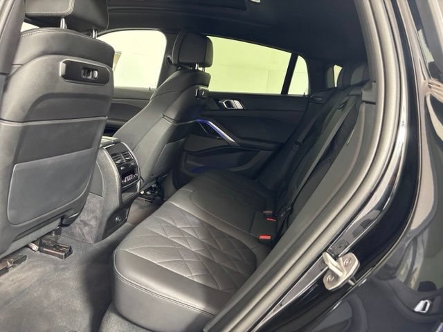 Used 2025 BMW X6 xDrive40i w/ Climate Comfort Package AWD/4WD image 19