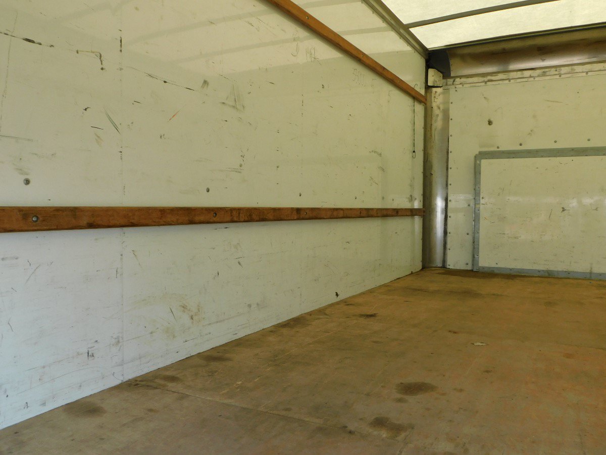 Used 2022 Ford E-350 and Econoline 350 Super Duty RWD image 13