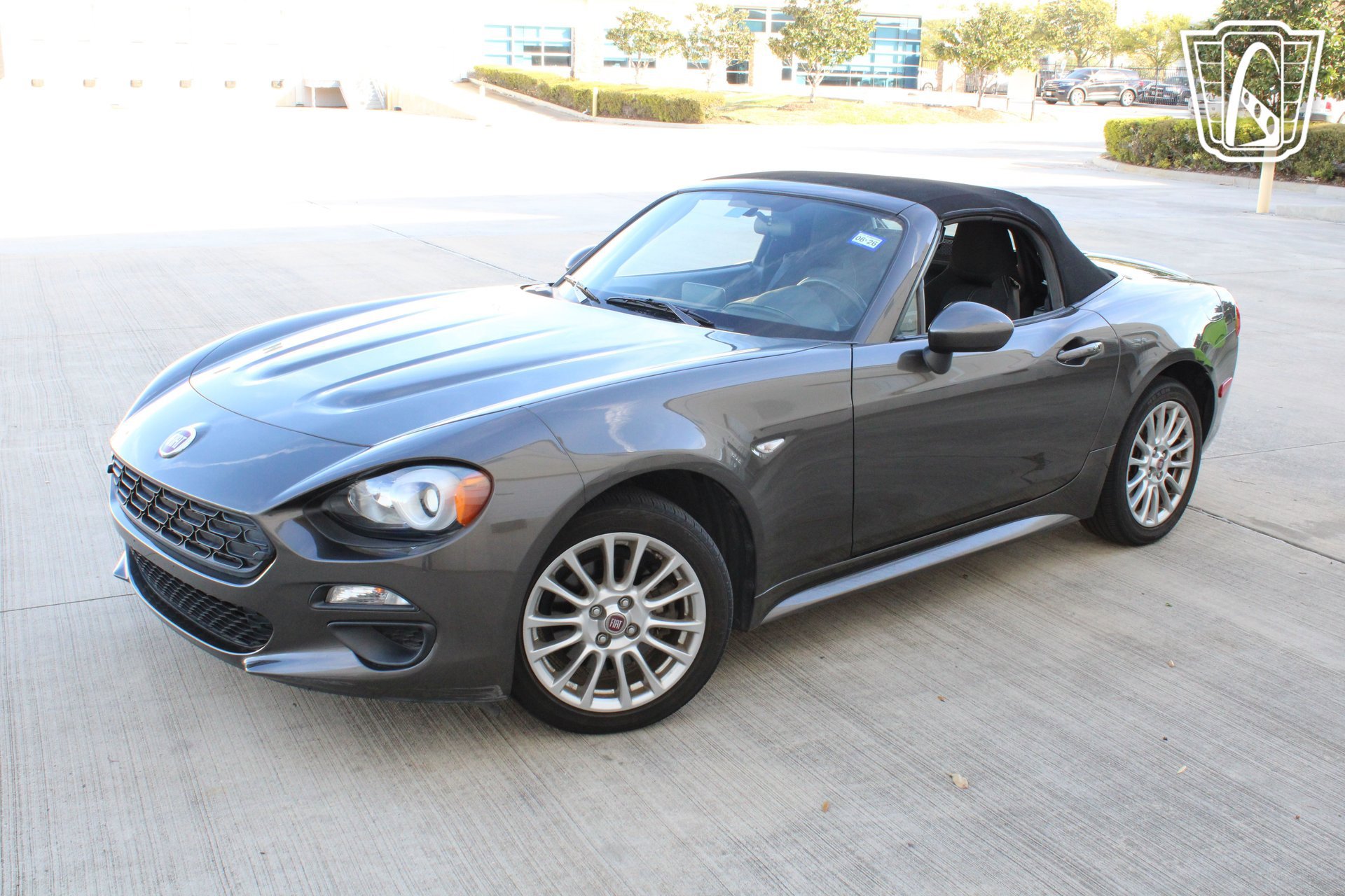 Used 2017 FIAT 124 Spider Classica image 12