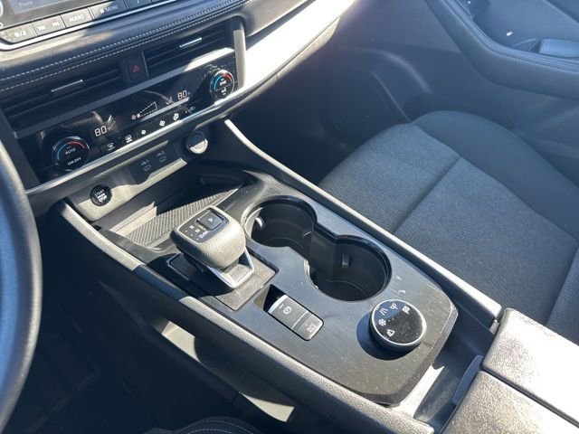 Used 2024 Nissan Rogue SV image 32