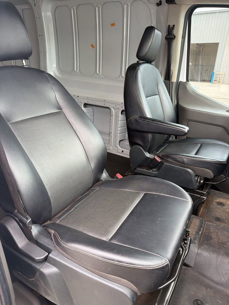 Used 2023 Ford Transit 250 Medium Roof RWD image 11
