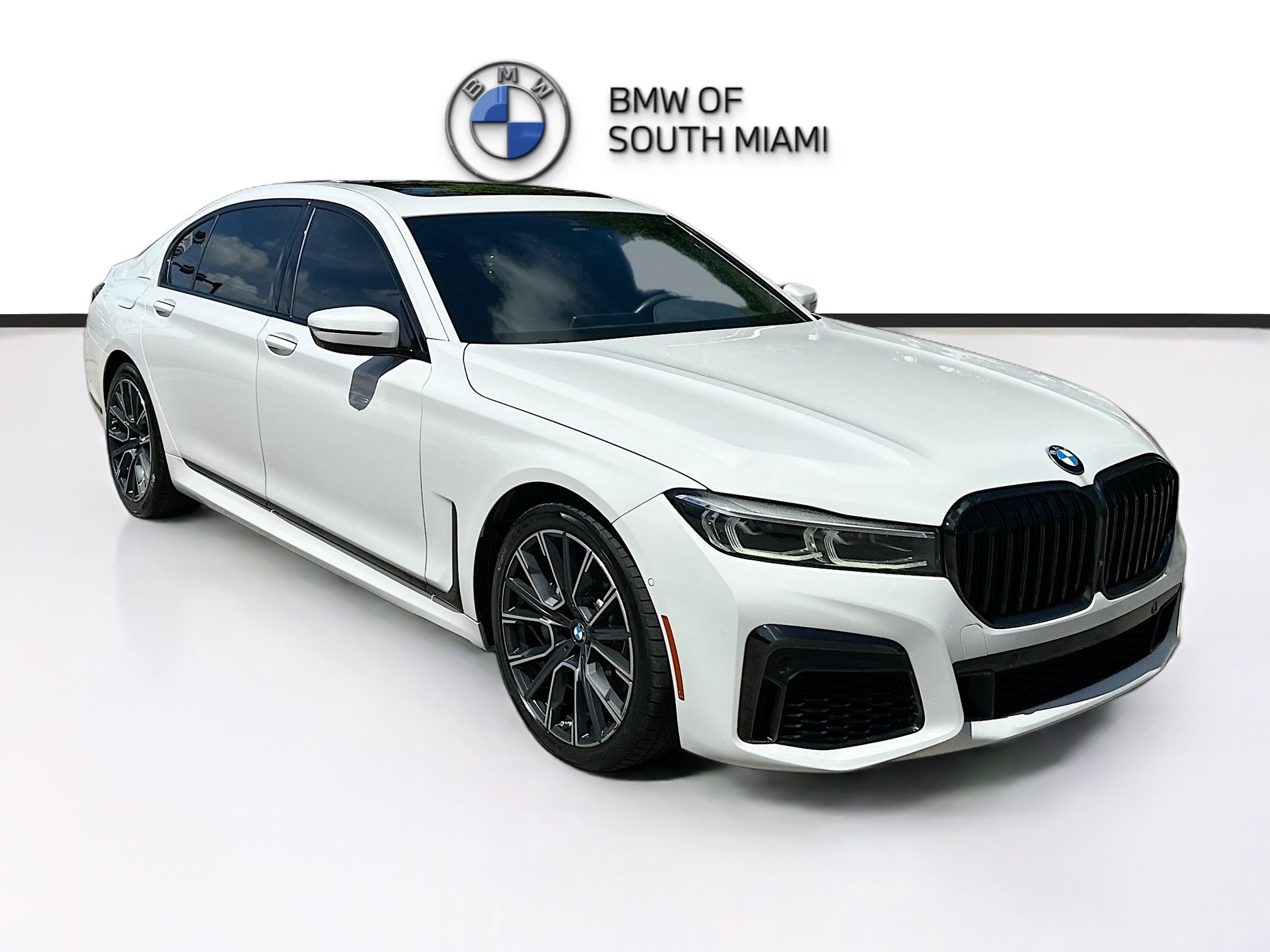 Used 2020 BMW 740i w/ M Sport Package image 1