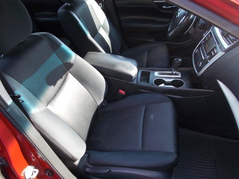 Used 2016 Nissan Altima 2.5 SR w/ LED Appearance Package FWD image 20