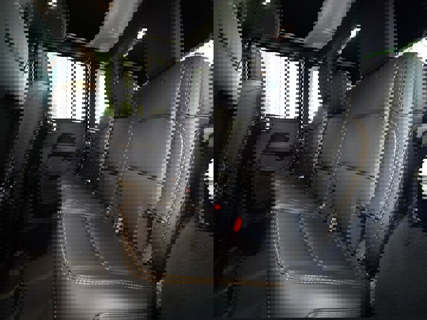 New 2025 Jeep Wrangler Unlimited Rubicon 392 image 14