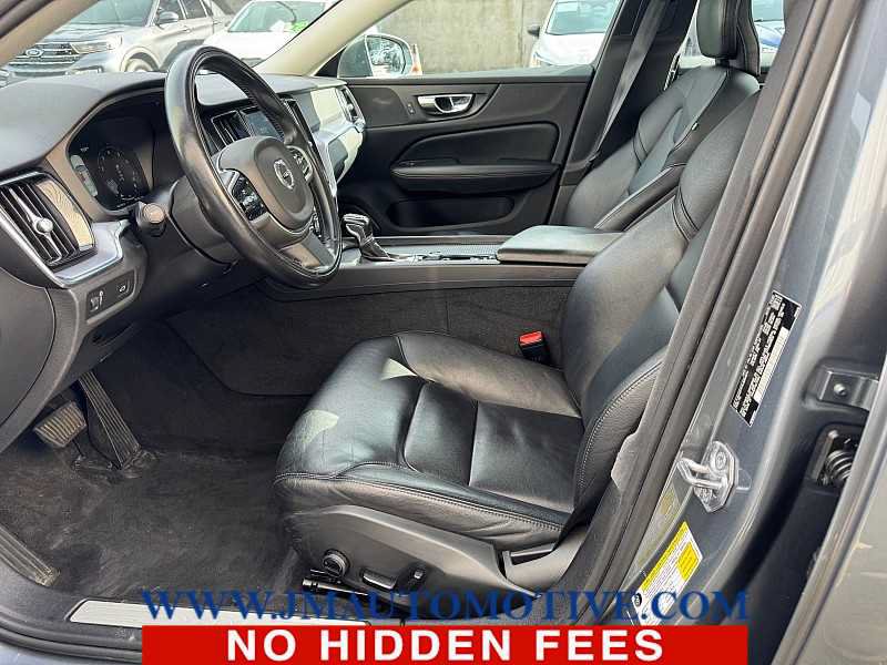 Used 2020 Volvo S60 T6 Momentum w/ Premium Package AWD/4WD image 13