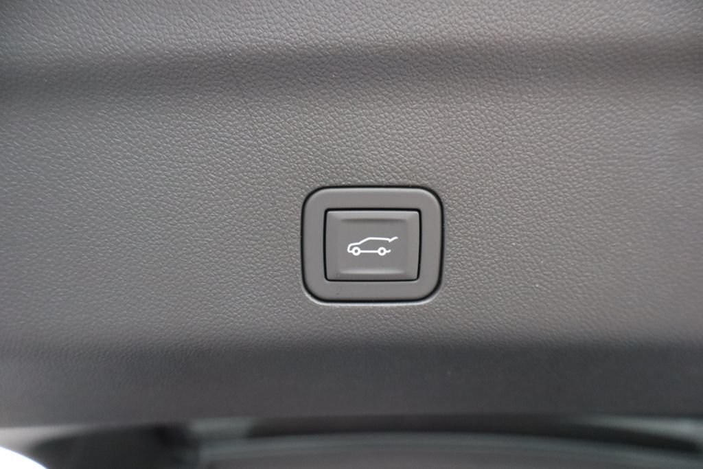 New 2026 Chevrolet Suburban Premier AWD/4WD image 34