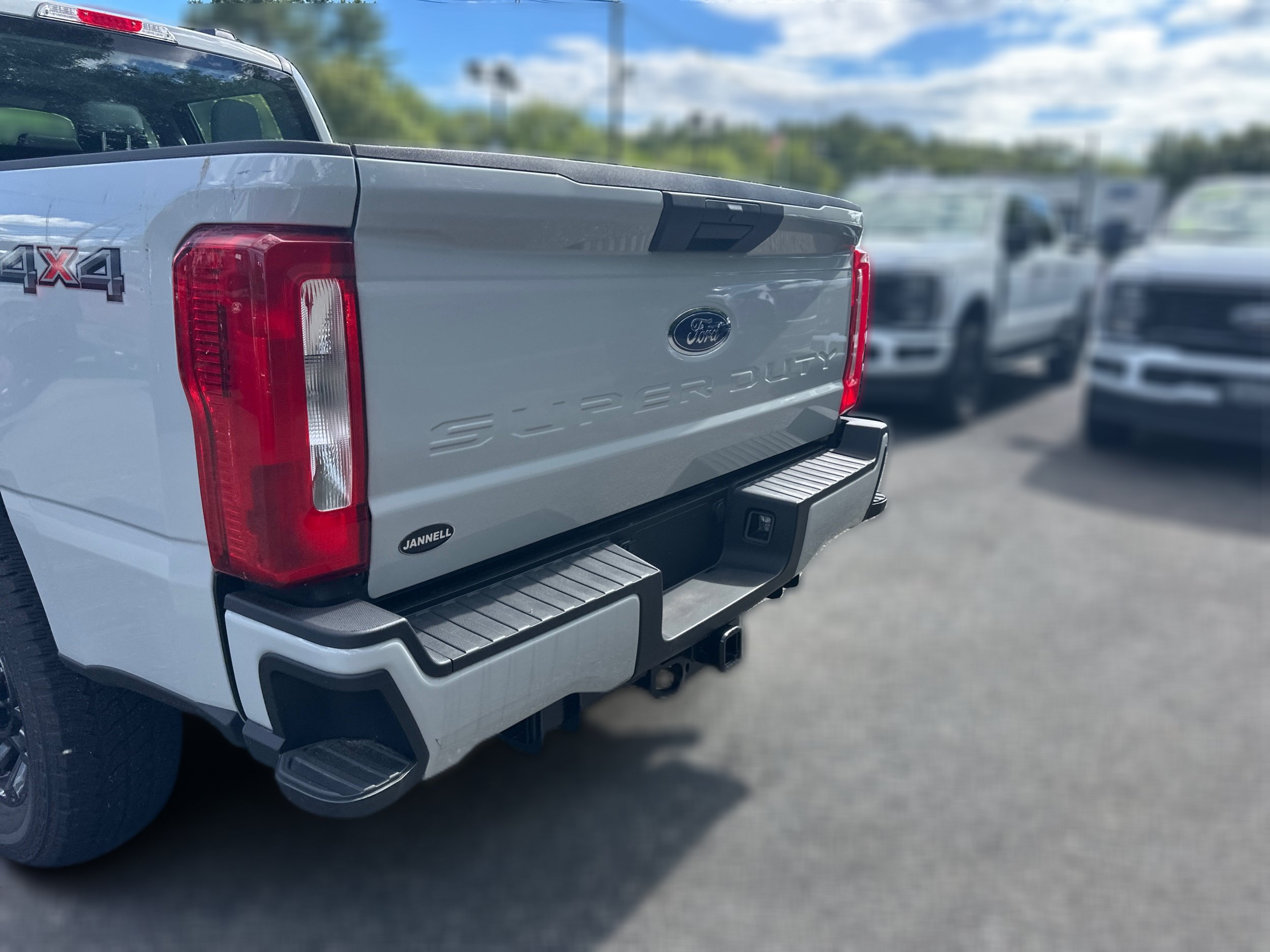 New 2026 Ford F250 XL w/ STX Appearance Package AWD/4WD image 23