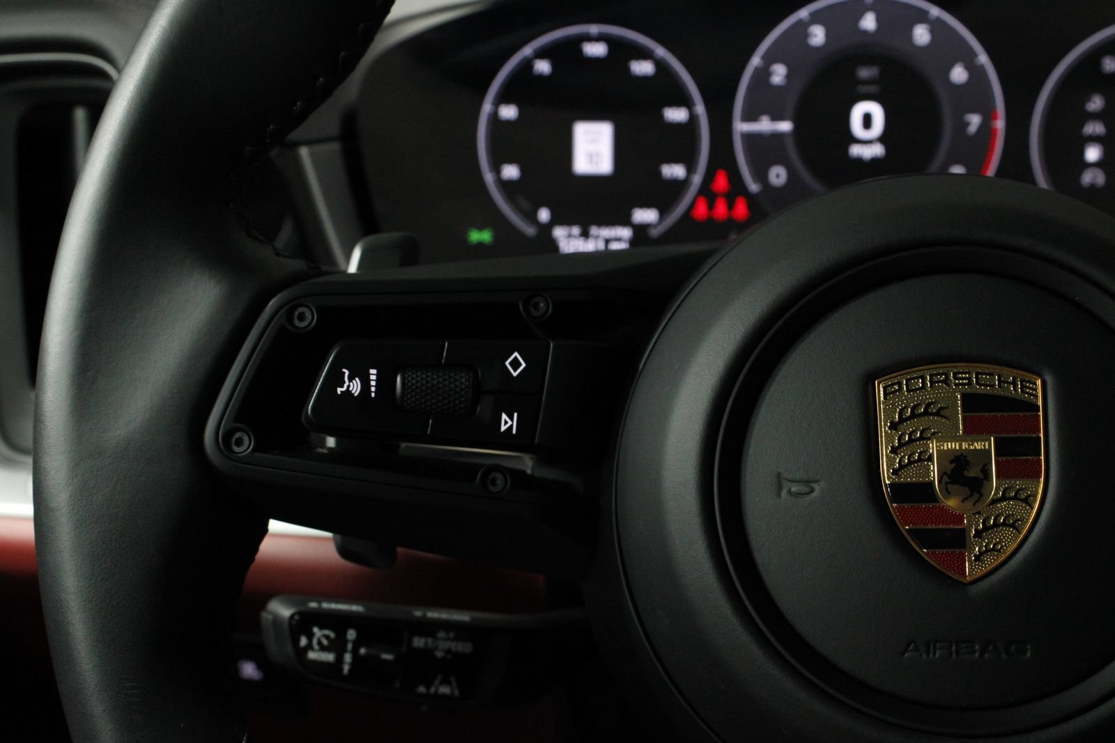Certified 2024 Porsche Cayenne S AWD/4WD image 25