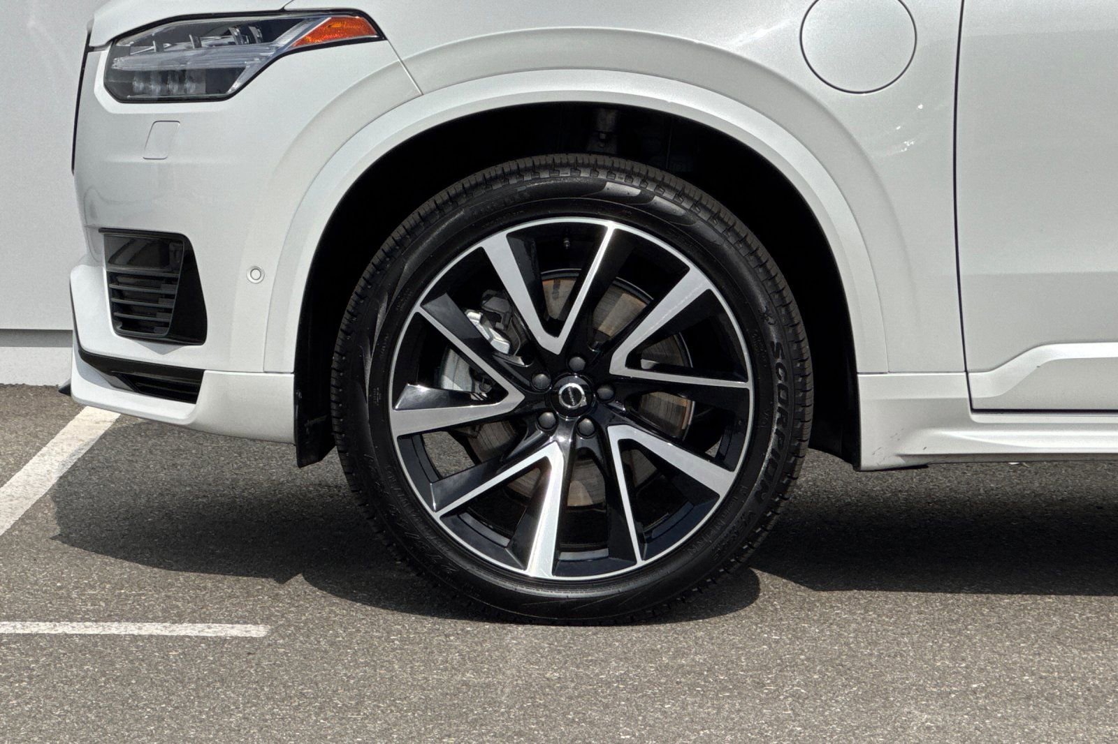 Used 2023 Volvo XC90 T8 Ultimate w/ Protection Package Premier AWD/4WD image 34