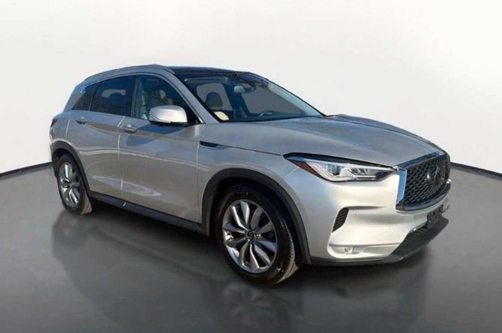 Used 2020 INFINITI QX50 Essential image 11