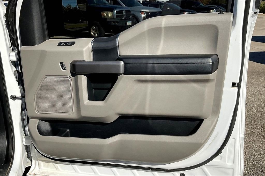 Used 2020 Ford F150 XLT w/ Trailer Tow Package image 23