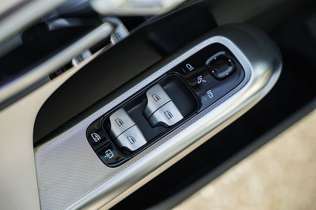 Certified 2025 Mercedes-Benz E 350 4MATIC Sedan image 37