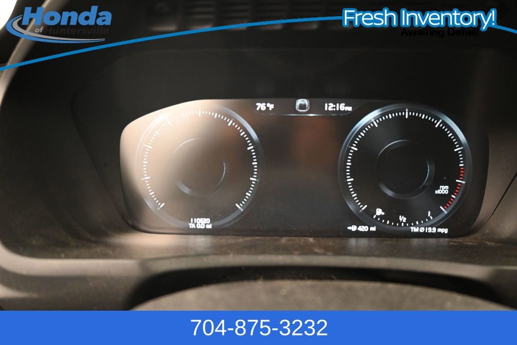 Used 2016 Volvo XC90 T6 Momentum AWD/4WD image 11