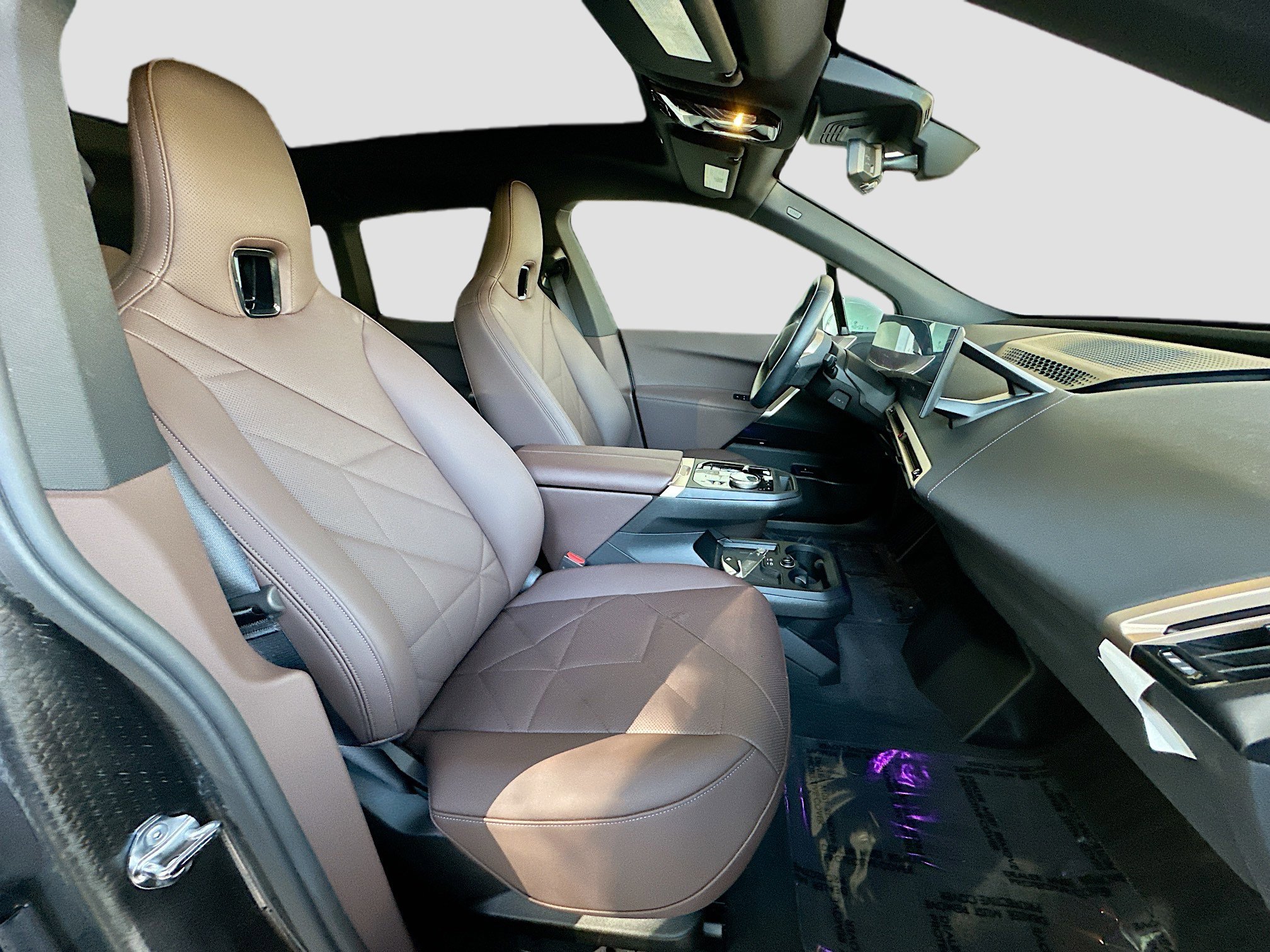 Used 2026 BMW iX xDrive60 image 30