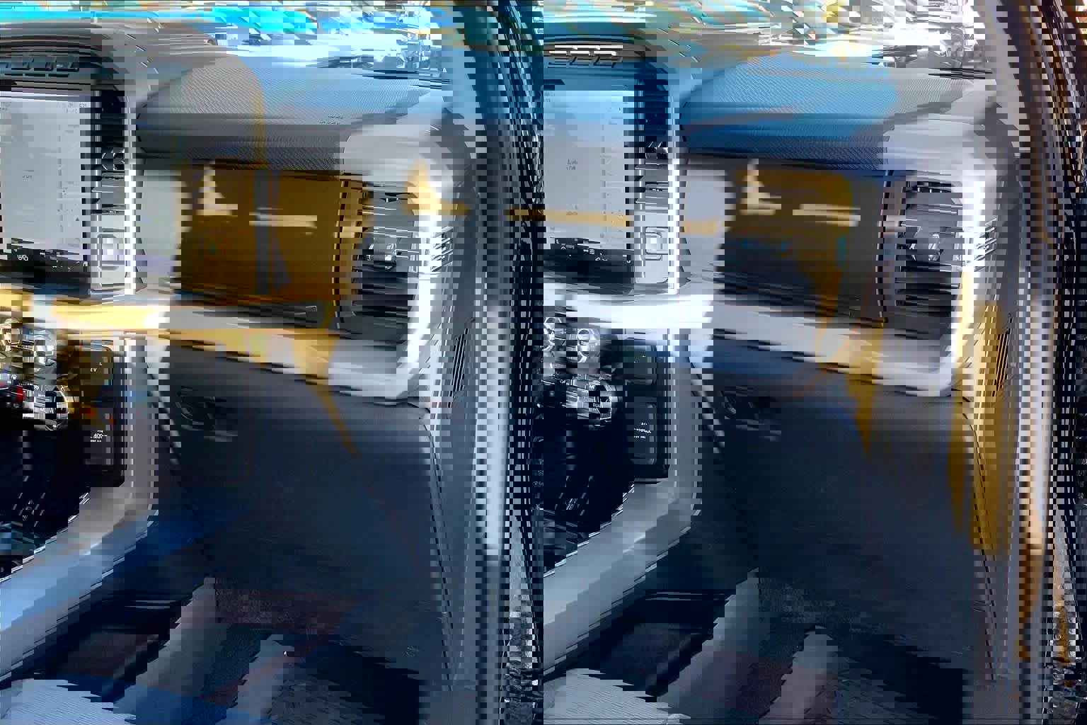 Certified 2023 Ford F150 Lariat image 19