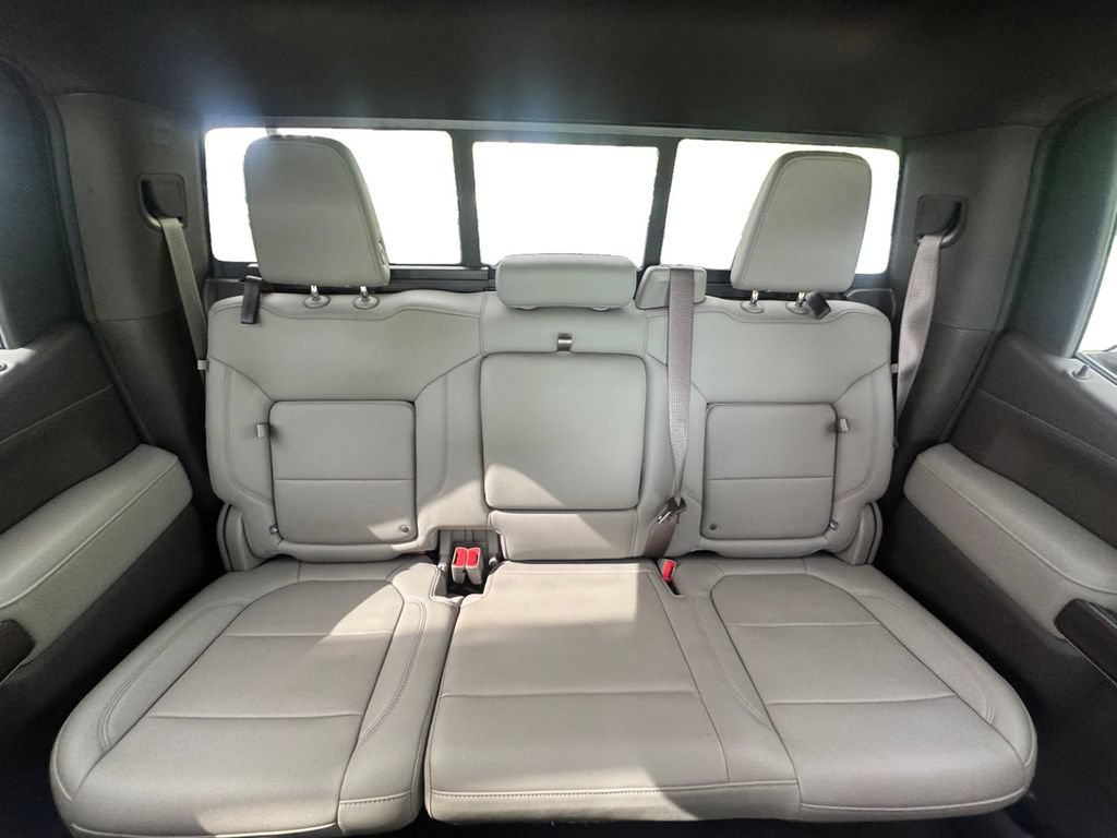 Used 2021 GMC Sierra 1500 SLT RWD image 18