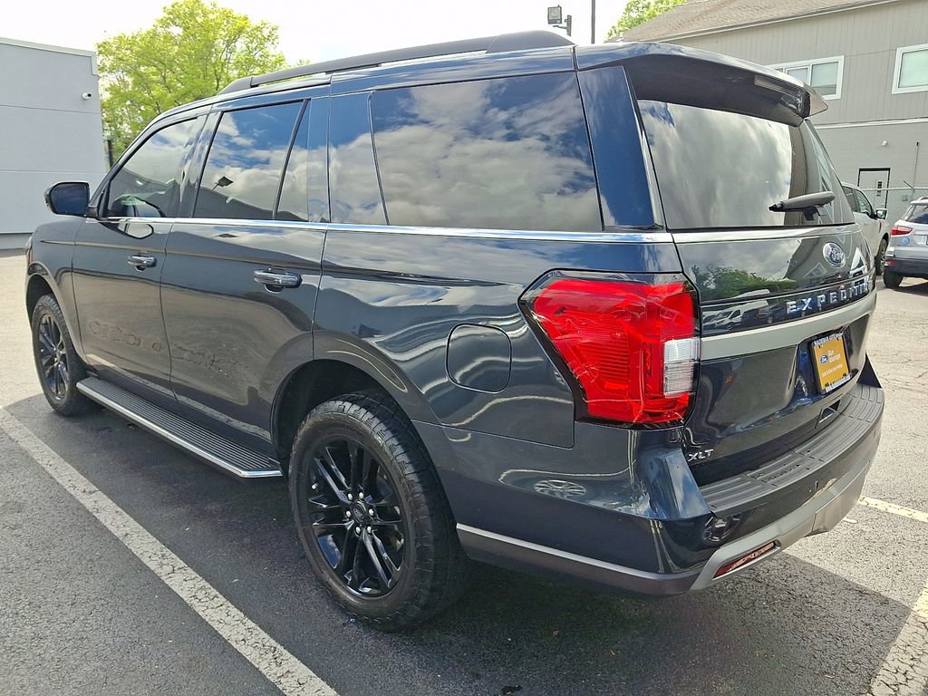 Used 2023 Ford Expedition XLT AWD/4WD image 6