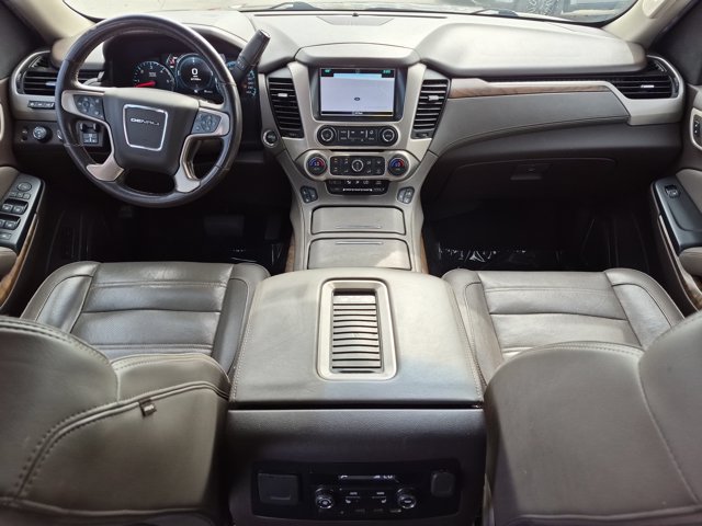 Used 2019 GMC Yukon XL Denali w/ Denali Ultimate Package AWD/4WD image 19
