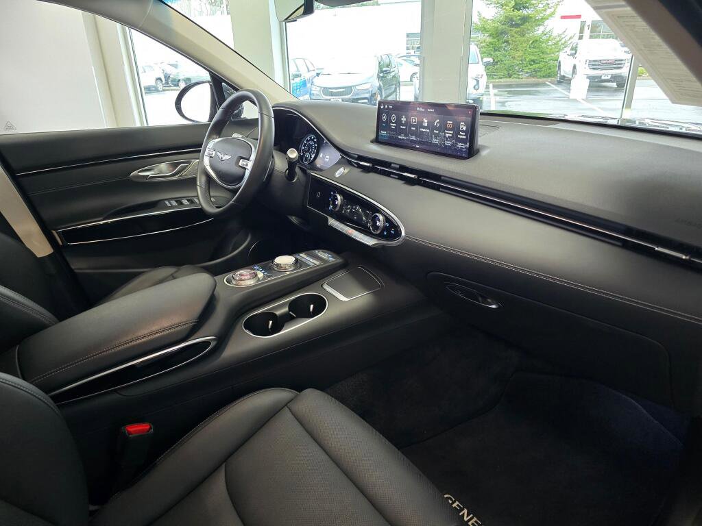 Used 2025 Genesis GV70 2.5T image 46