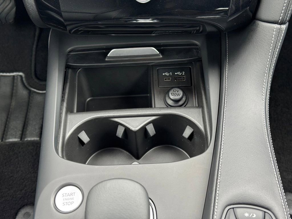 Used 2021 INFINITI QX50 Luxe w/ Appearance Package AWD/4WD image 15