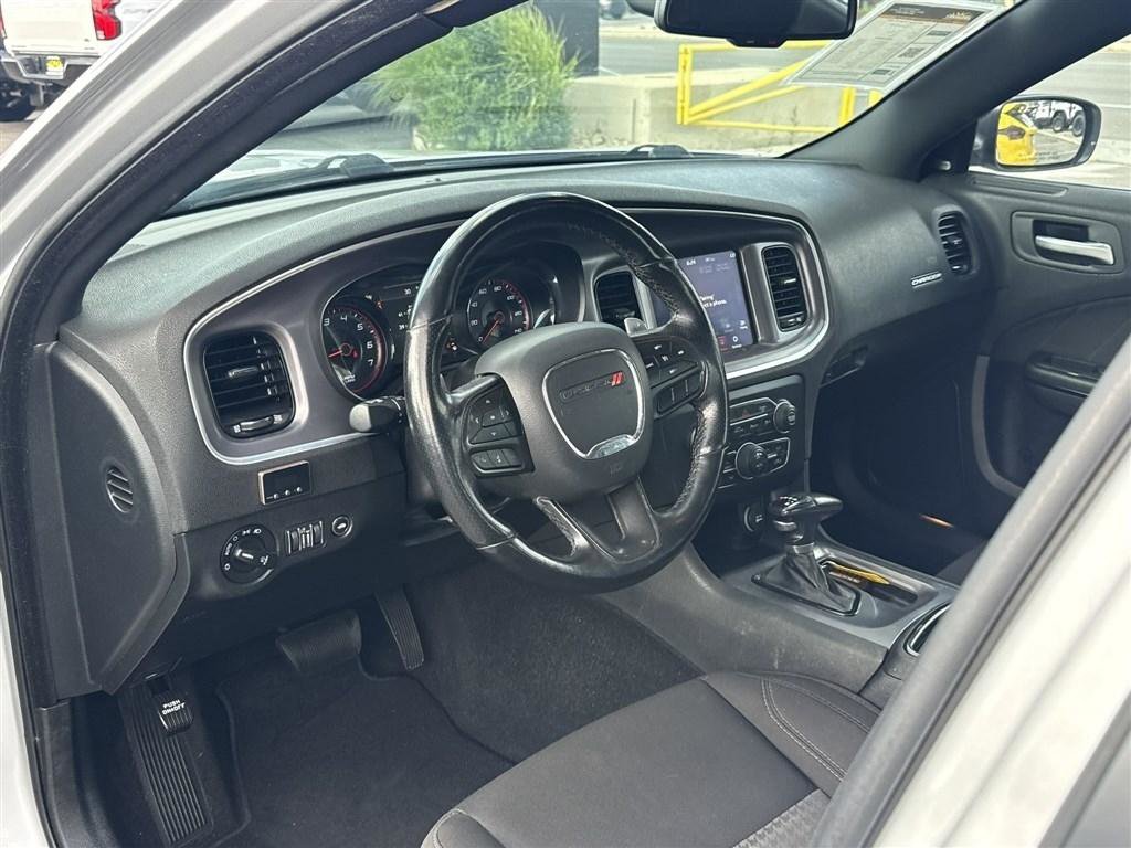 Used 2020 Dodge Charger SXT w/ Blacktop Package AWD/4WD image 13