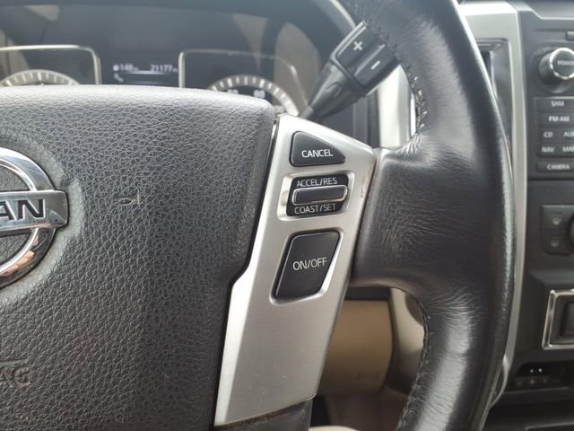 Used 2018 Nissan Titan SV w/ SV Convenience Package image 16