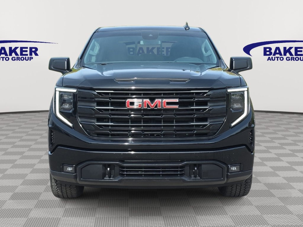 Used 2025 GMC Sierra 1500 Elevation AWD/4WD image 2