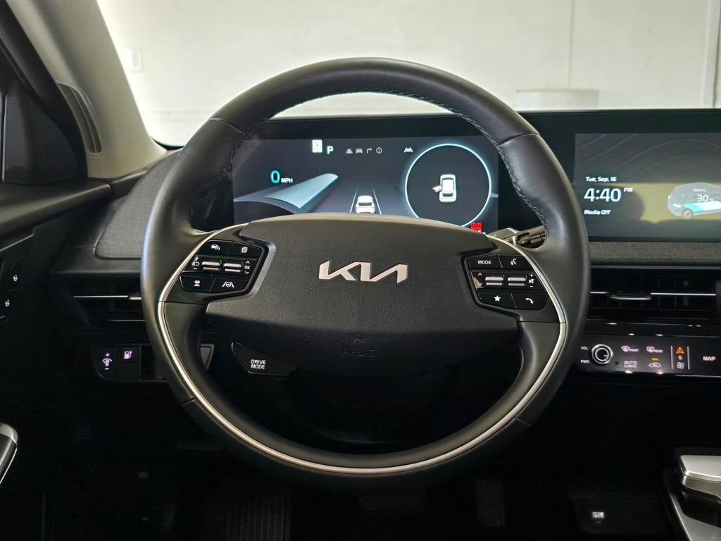 Used 2024 Kia EV6 Light image 10