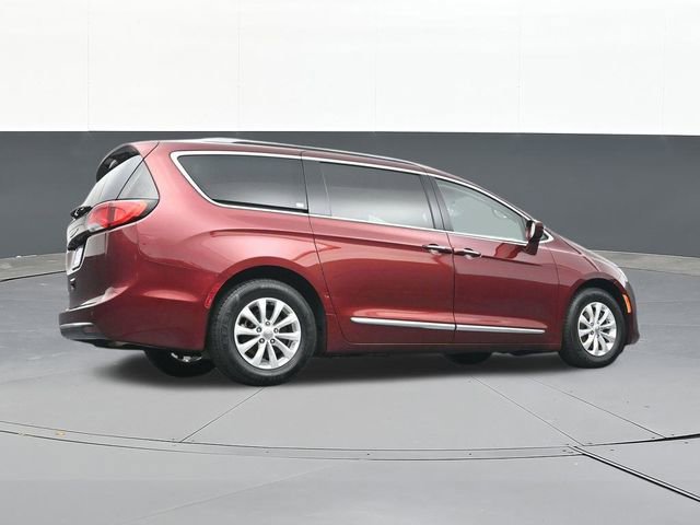 Used 2019 Chrysler Pacifica Touring-L image 50