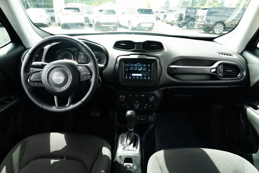 Used 2019 Jeep Renegade Altitude w/ Quick Order Package 2XM FWD image 8