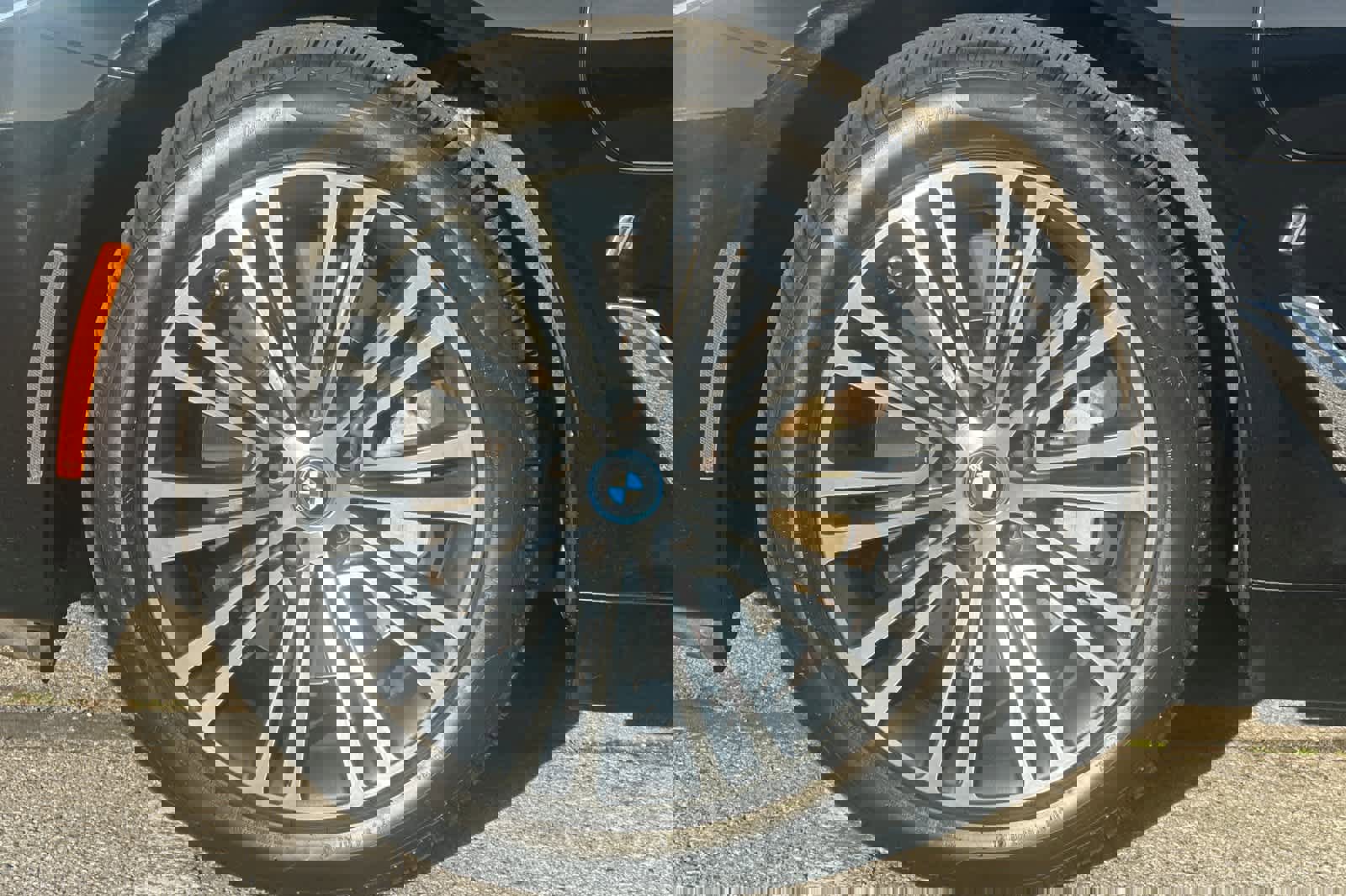 Used 2019 BMW 530e image 31