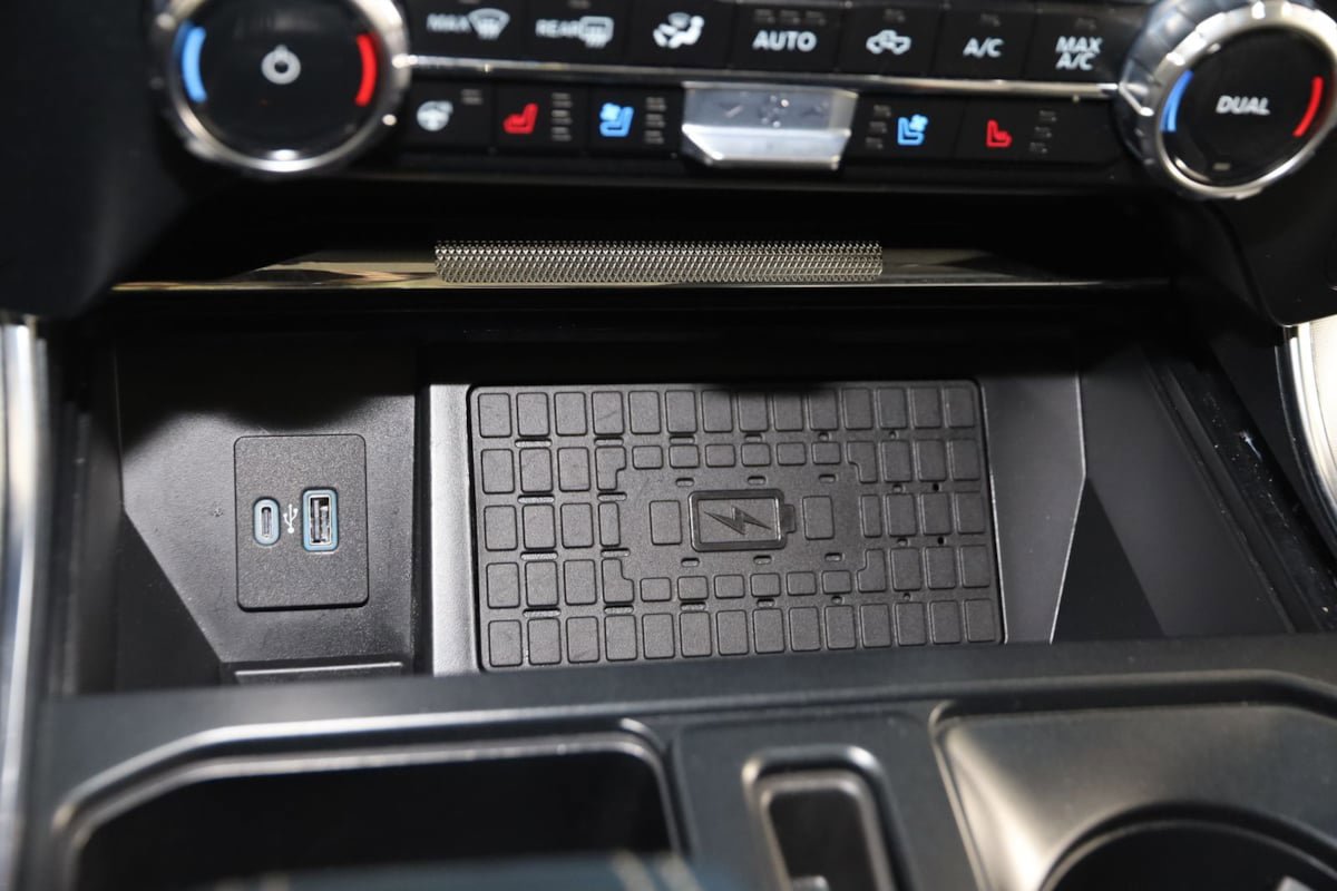 Used 2023 Ford F150 Limited image 37