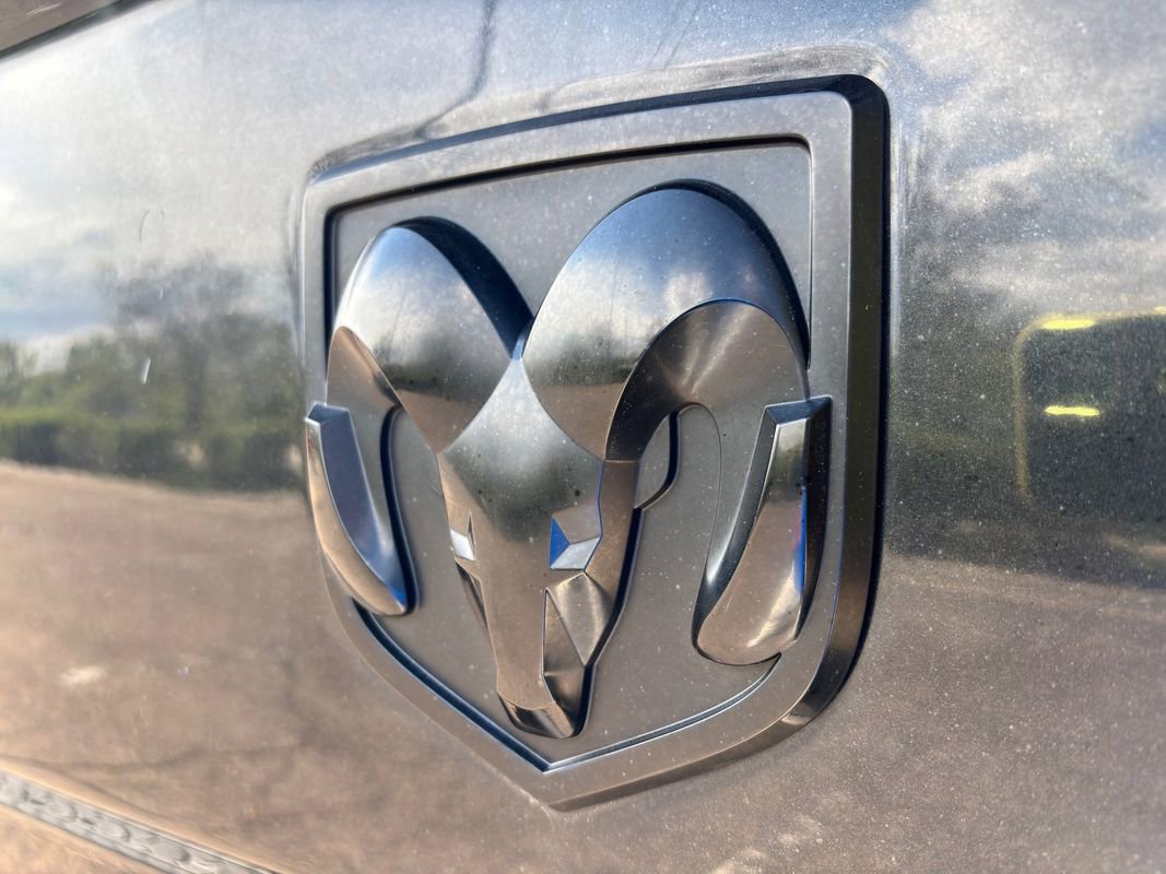 Used 2016 RAM 1500 Sport w/ Black Ram 1500 Sport Group AWD/4WD image 13