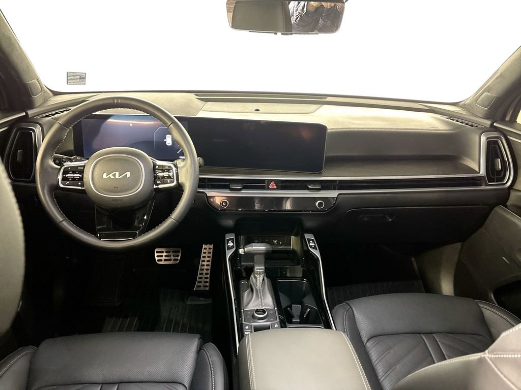 Used 2024 Kia Sorento SX Prestige image 12