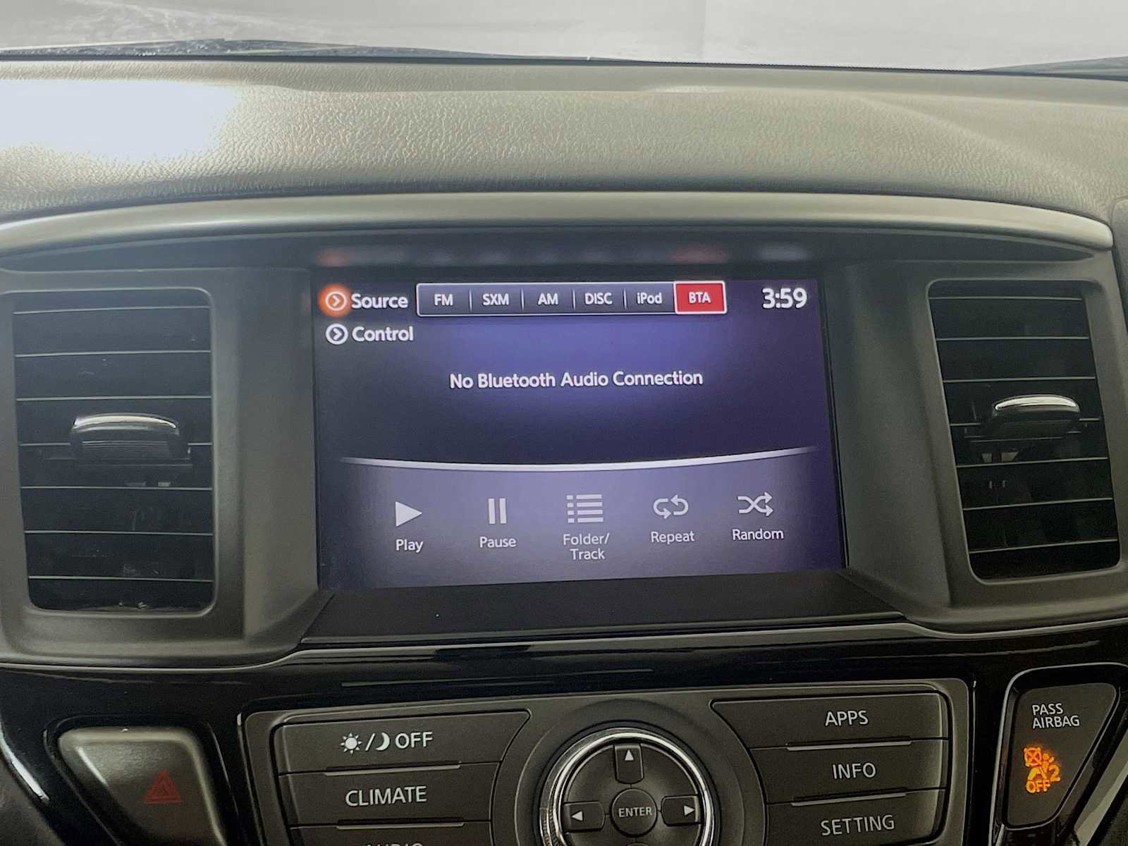 Used 2020 Nissan Pathfinder S image 12