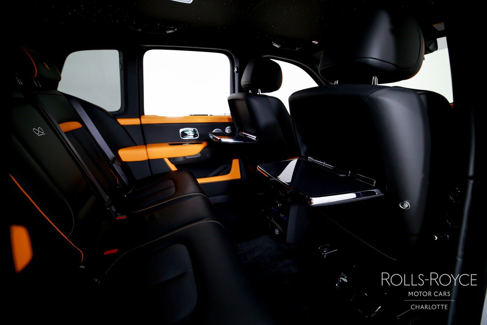 Used 2026 Rolls-Royce Cullinan Black Badge AWD/4WD image 31