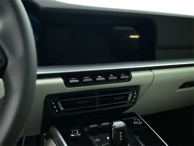 Used 2023 Porsche 911 Carrera image 16