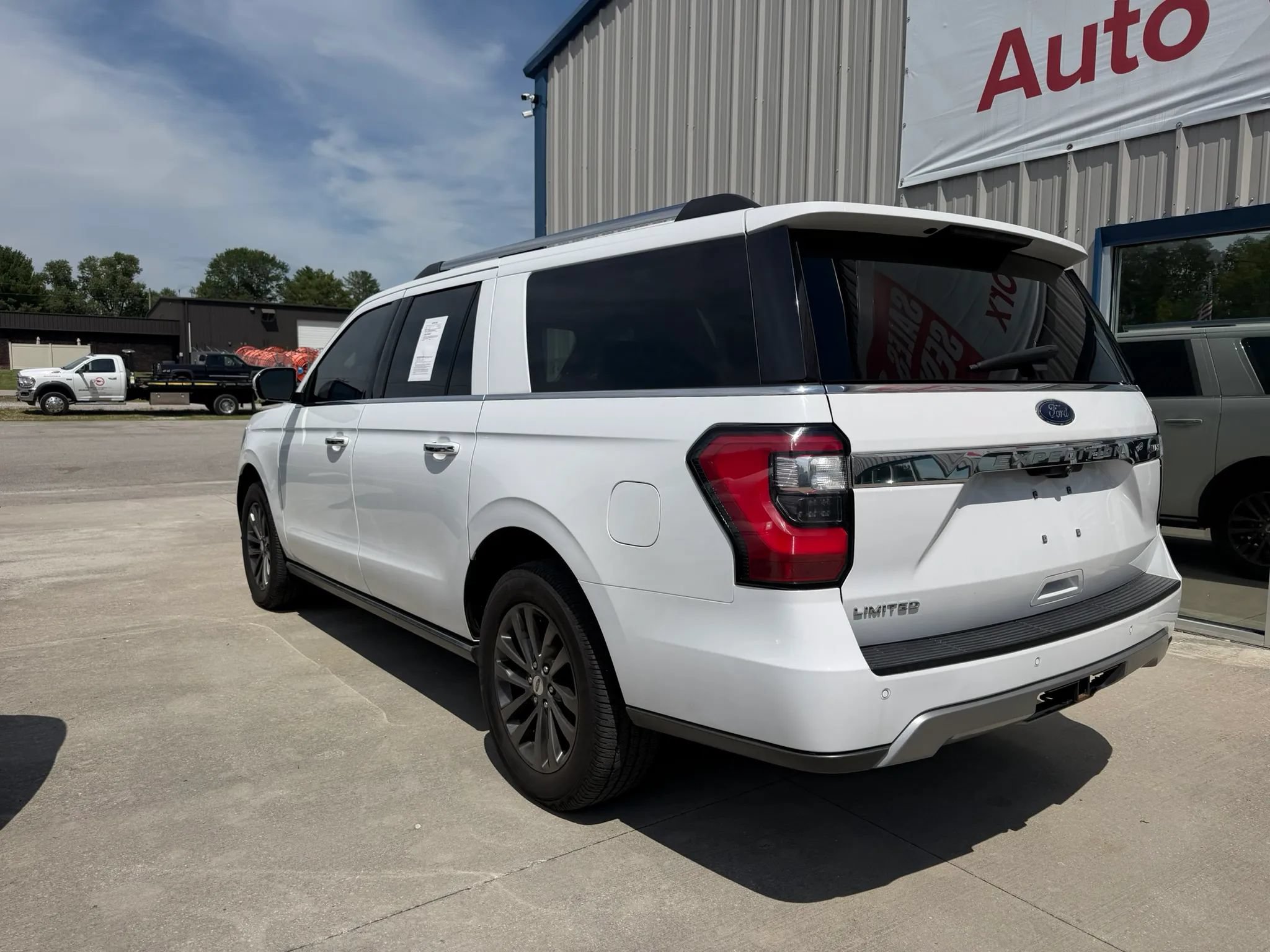 Used 2020 Ford Expedition Max Limited w/ Equipment Group 301A AWD/4WD image 22