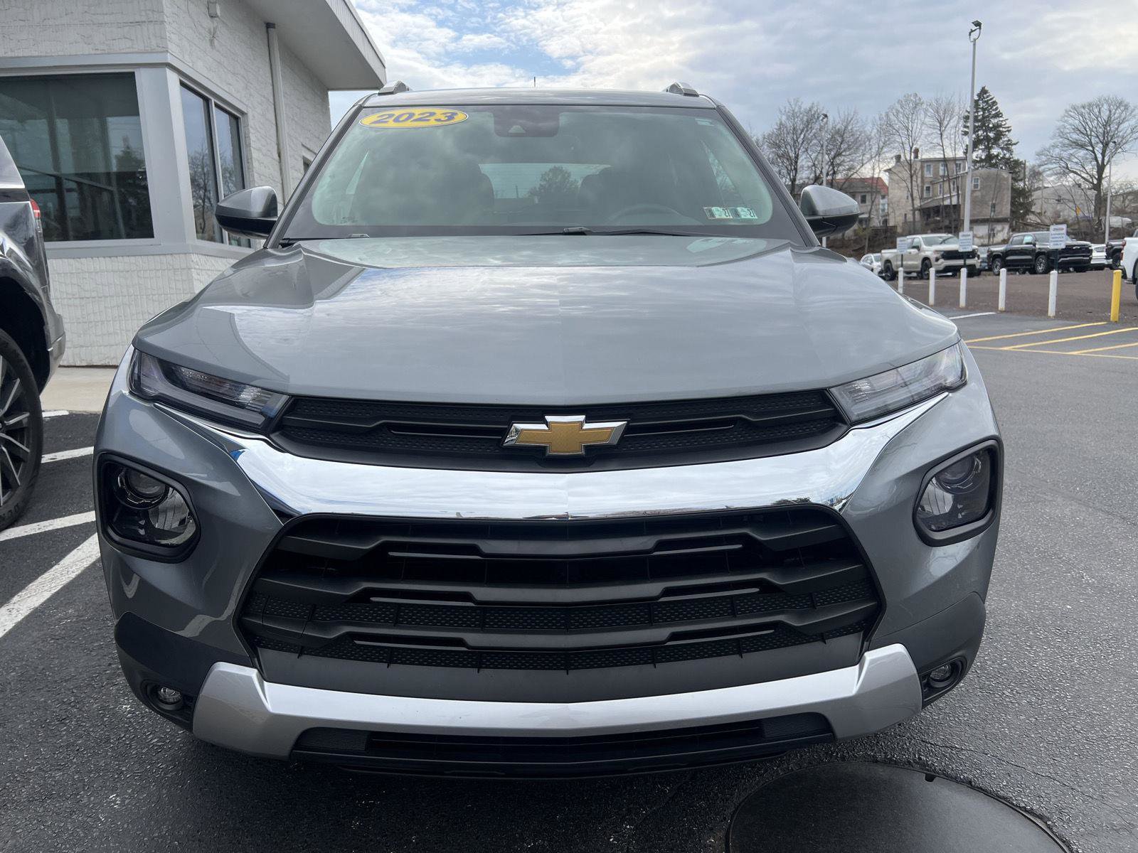Certified 2023 Chevrolet TrailBlazer LT w/ Convenience Package AWD/4WD image 2