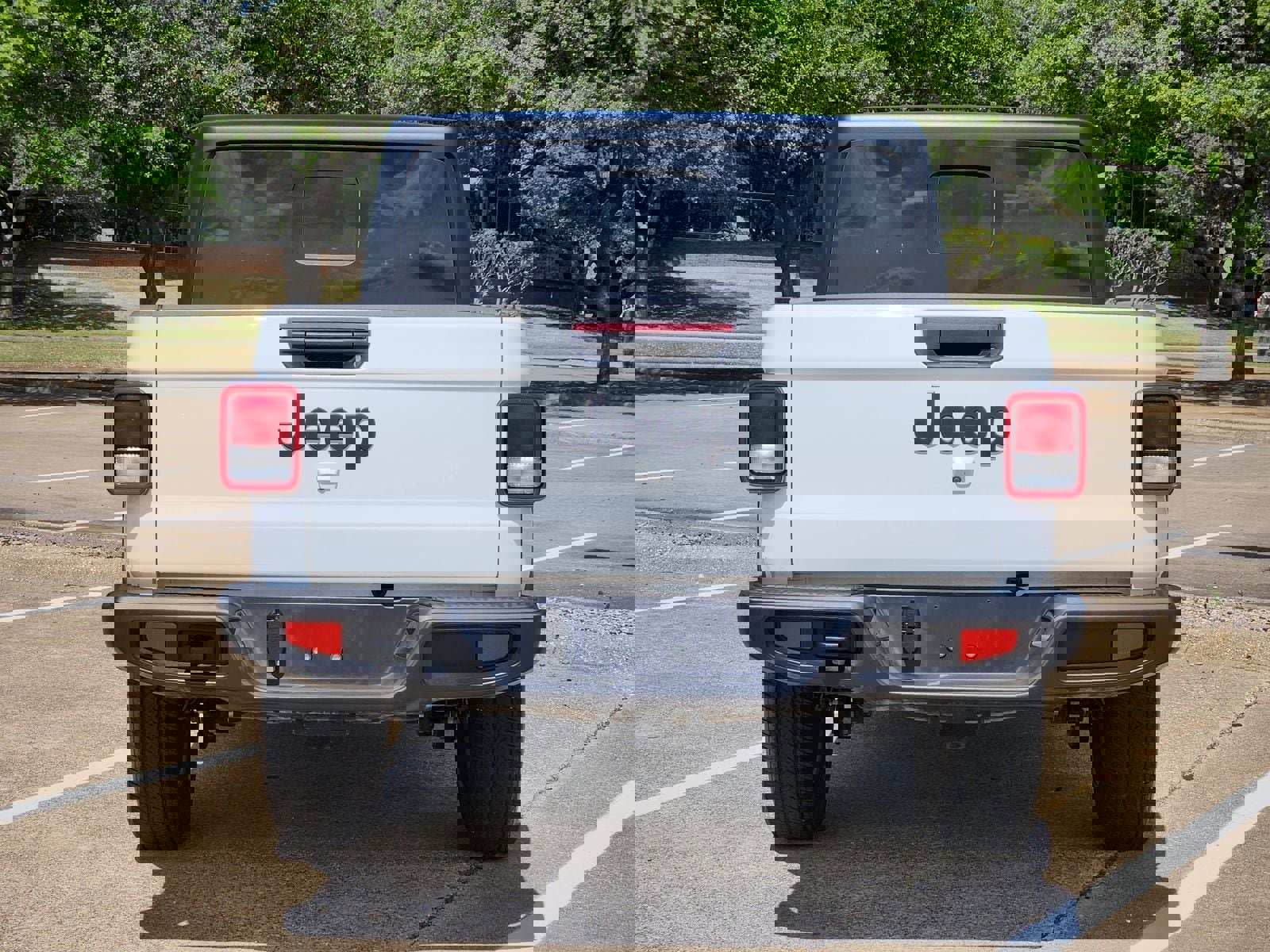 Used 2025 Jeep Gladiator Sport AWD/4WD image 5