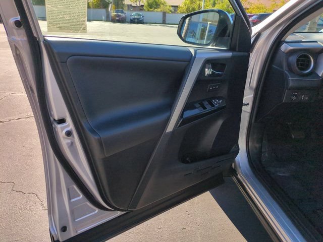 Used 2016 Toyota RAV4 Limited w/ Advanced Technology Package FWD image 14