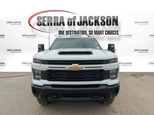 Used 2025 Chevrolet Silverado 2500 Custom w/ Custom Value Package image 3