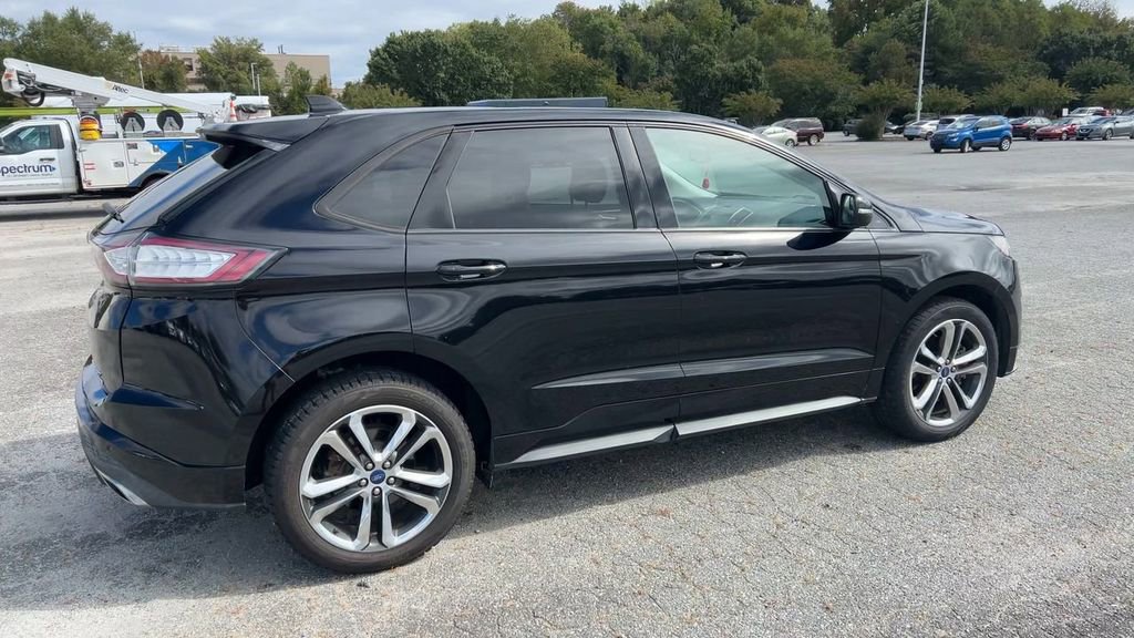 Used 2018 Ford Edge Sport w/ Technology Package image 5