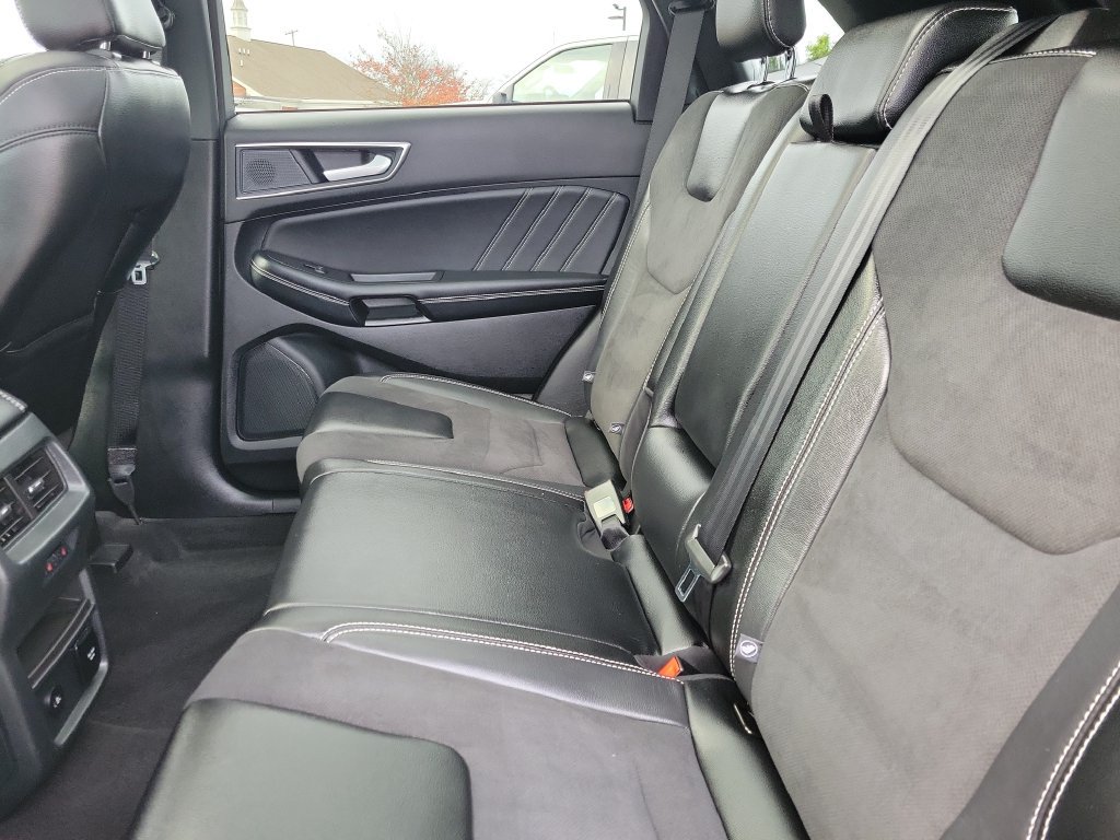 Certified 2024 Ford Edge ST w/ Equipment Group 401A AWD/4WD image 11