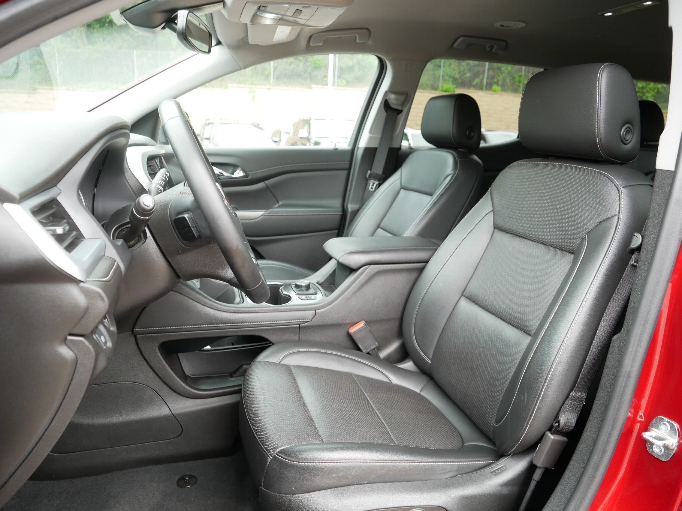 Used 2023 GMC Acadia SLT AWD/4WD image 34