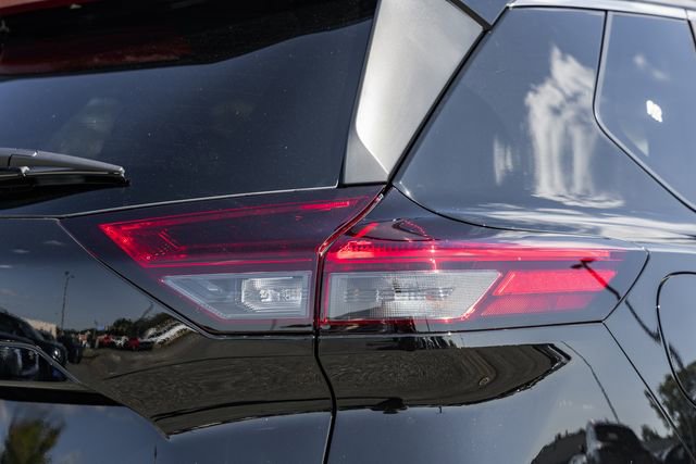 New 2026 Nissan Rogue S image 8