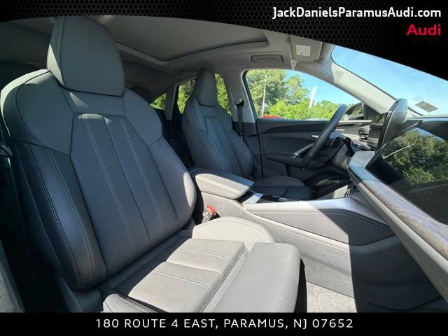 Used 2025 Audi Q5 Premium Plus w/ Premium Plus AWD/4WD image 18